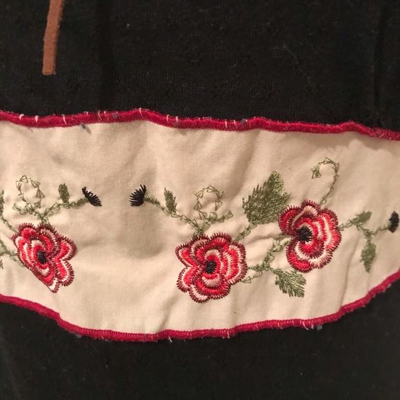 Xhilaration Short Sleeve Black and White Embroidered Top-M - Picture 4 of 16